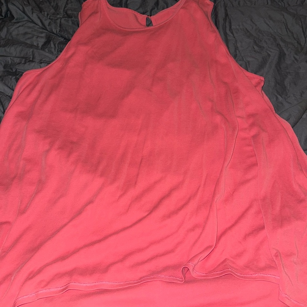 Coral top